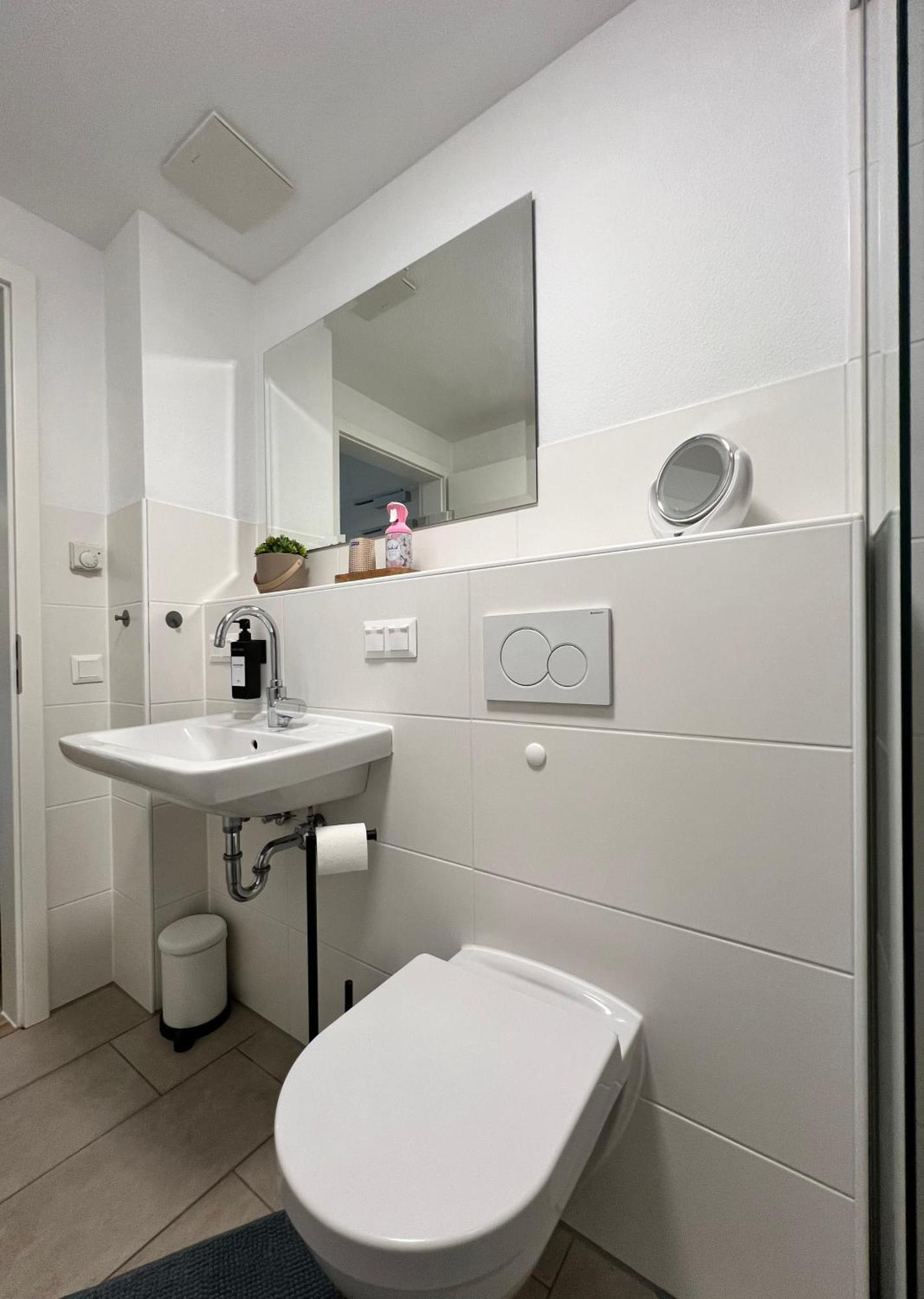 Moderne Wohnung Naehe Hbf-Lift-Tiefgarage-Contactless Check-In Ганновер Экстерьер фото
